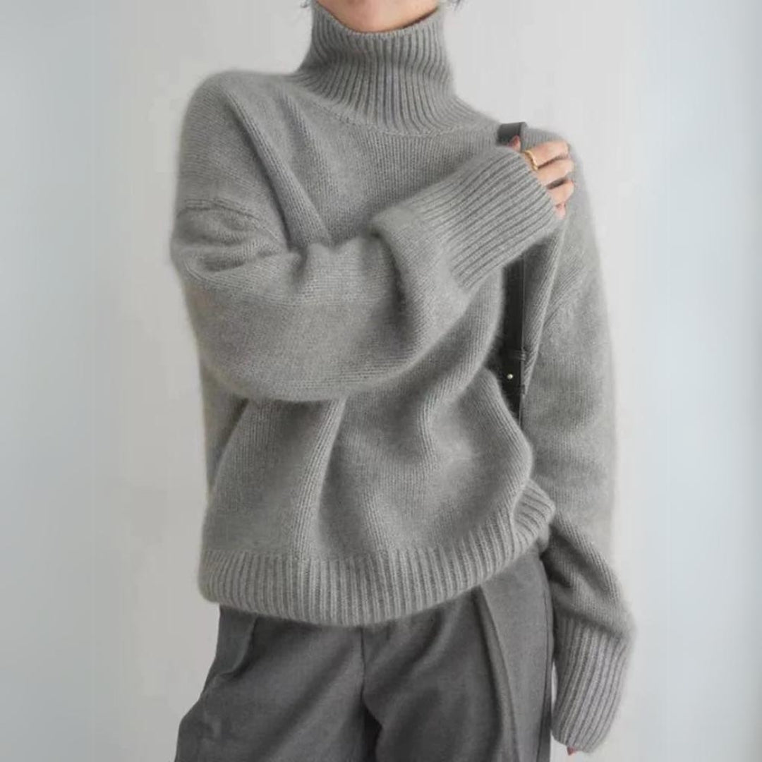 BIANCA - Timeless Turtleneck Sweater
