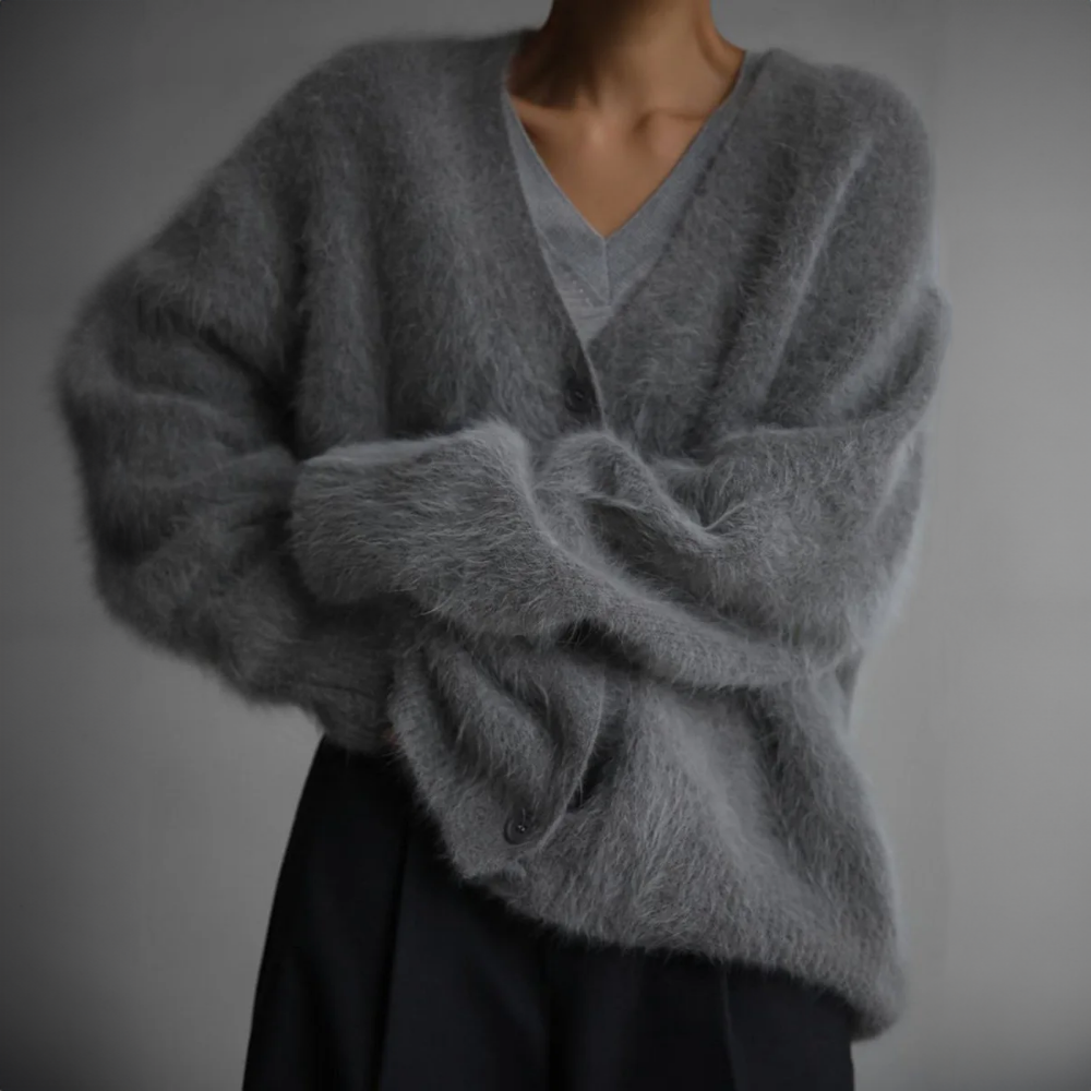 ELARA- Plush Cashmere Cardigan
